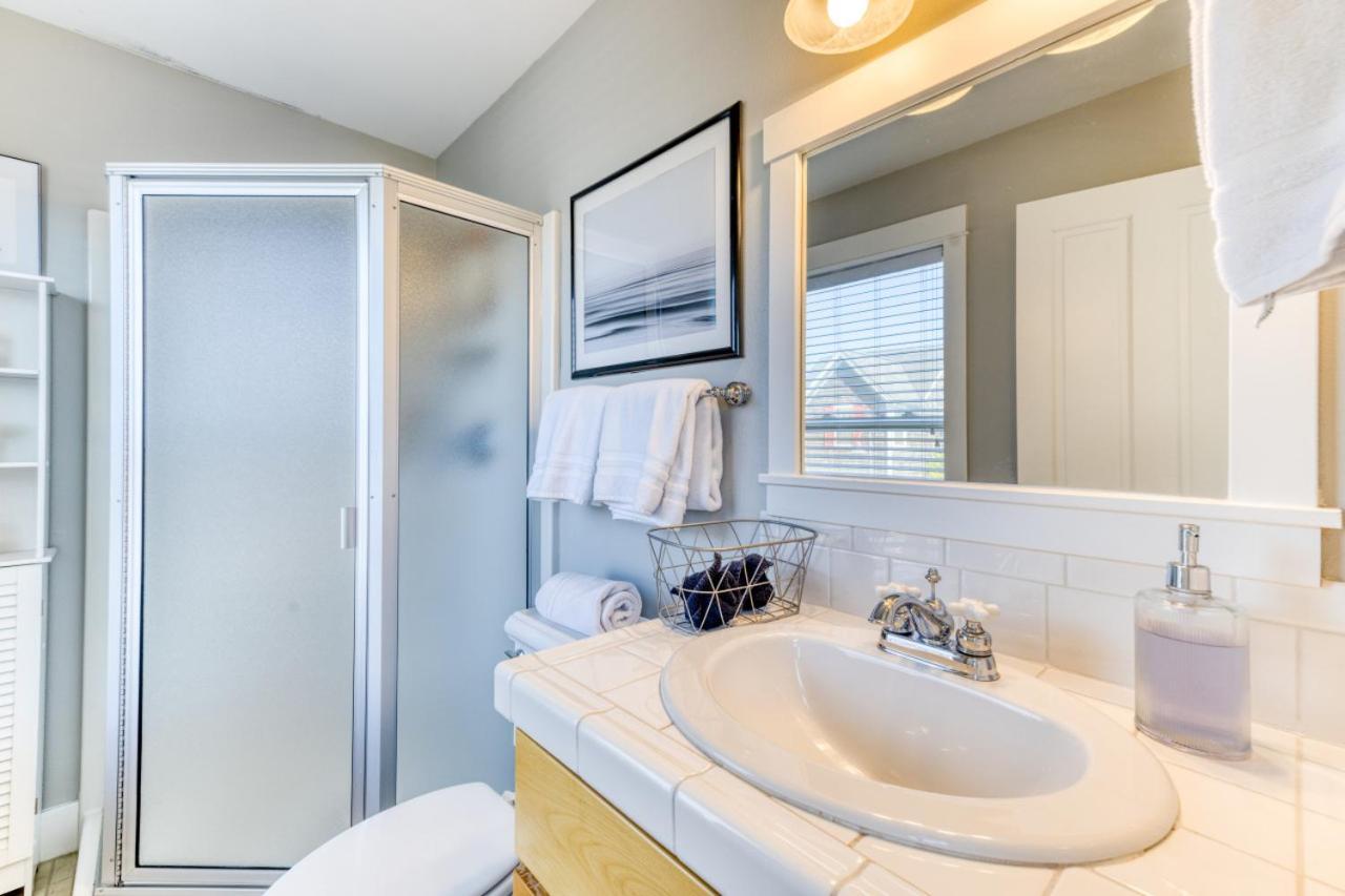 The At Olivia Beach, Hot Tub And Outdoor Summer Pool, Sleeps 6 Holiday home *