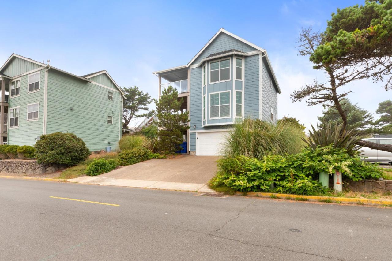 Blue Marlin, Arcade, Hot Tub, Sleeps 10 Holiday home Lincoln City