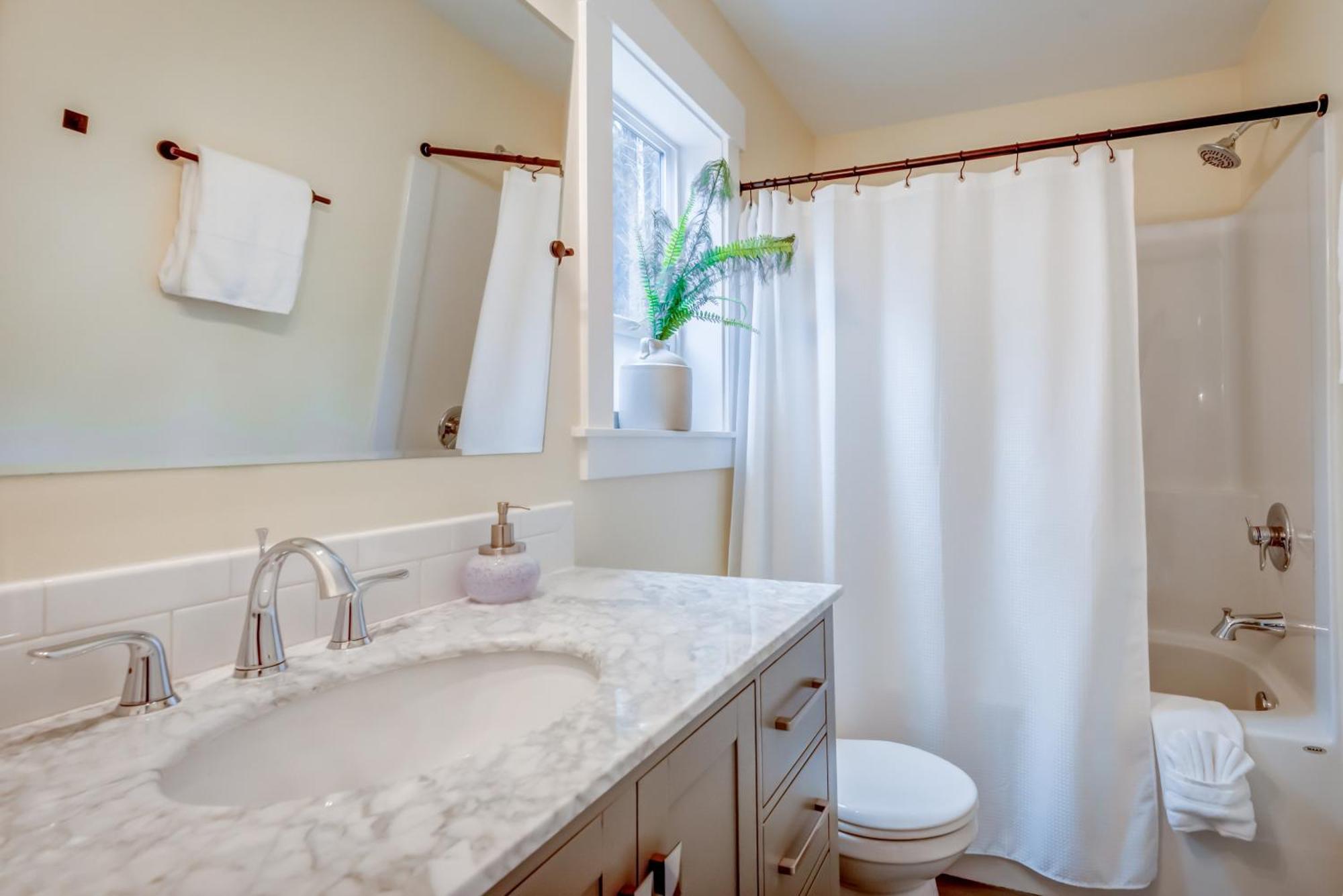 Cozy Coastal Retreat W/ Ocean And Forest Views Lincoln City