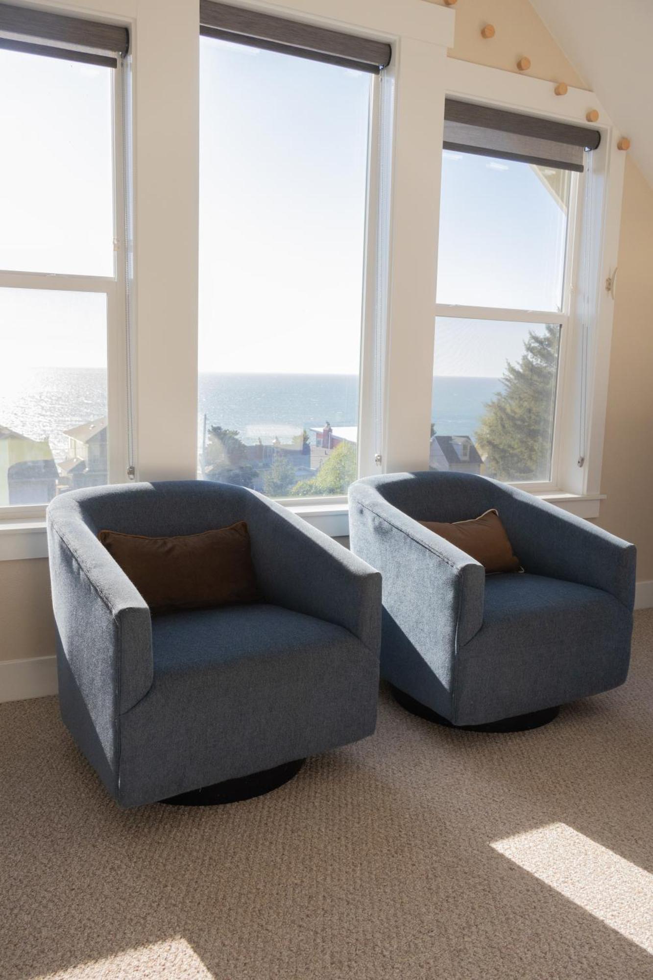 Cozy Coastal Retreat W/ Ocean And Forest Views Lincoln City