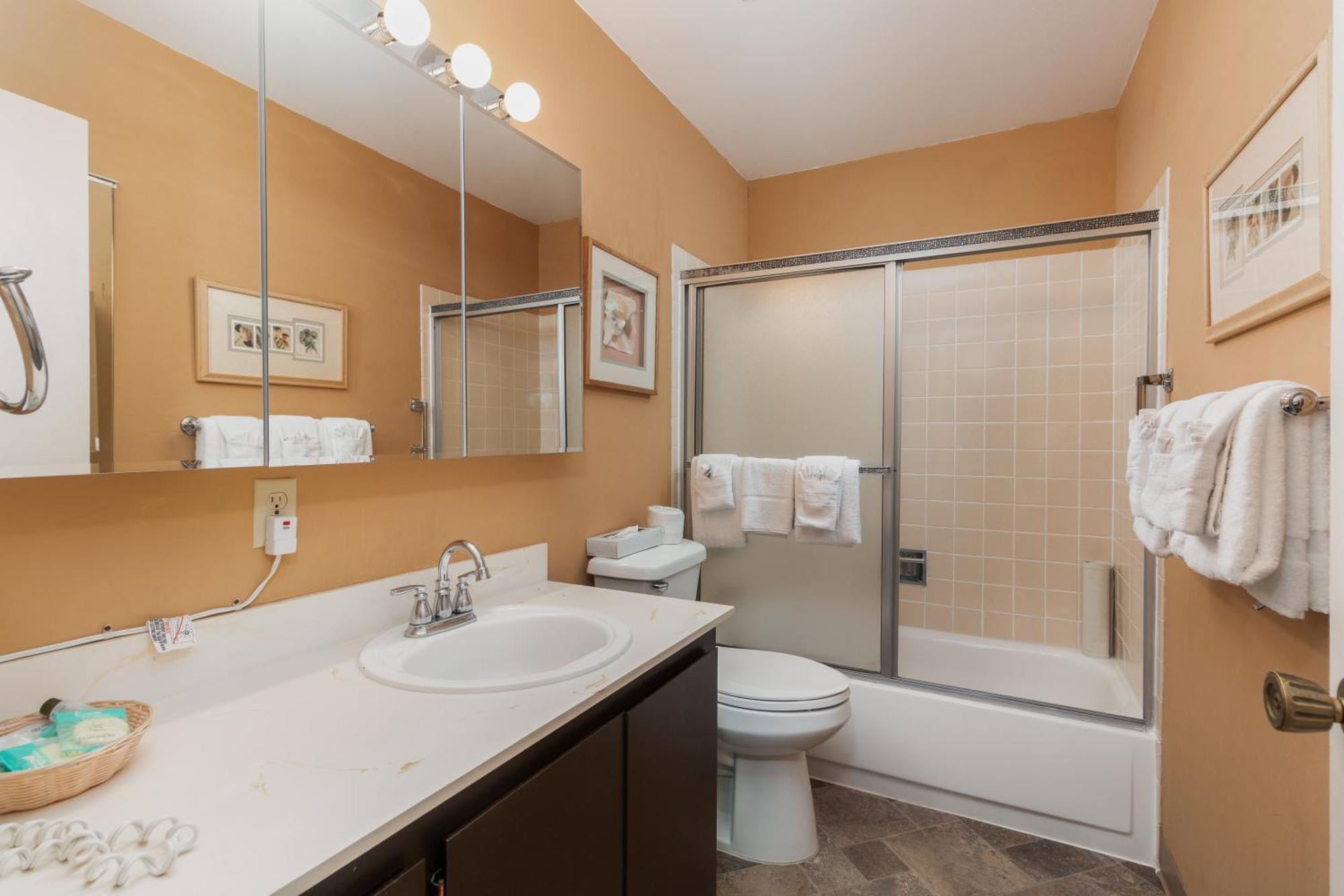 Ocean Terrace Condominiums 3*