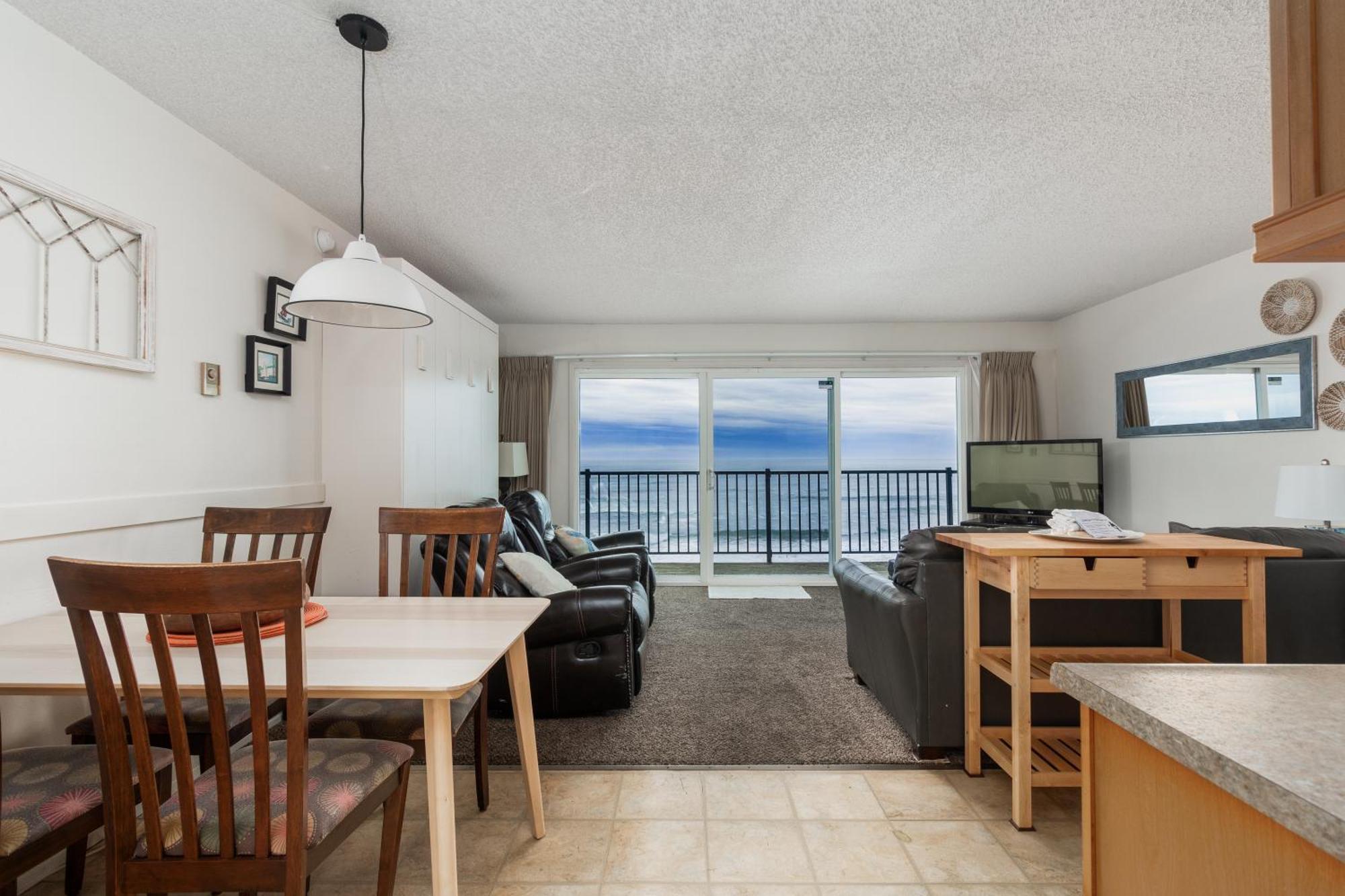 Ocean Terrace Condominiums 3*
