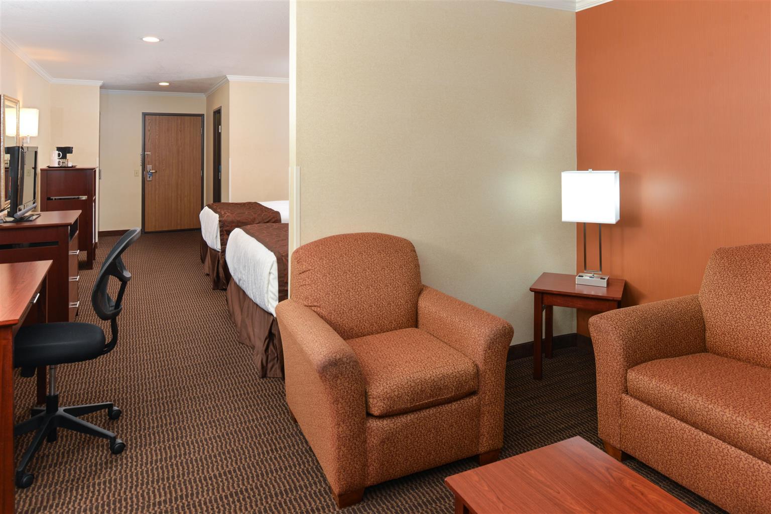 Western Landmark Hotel 3*
