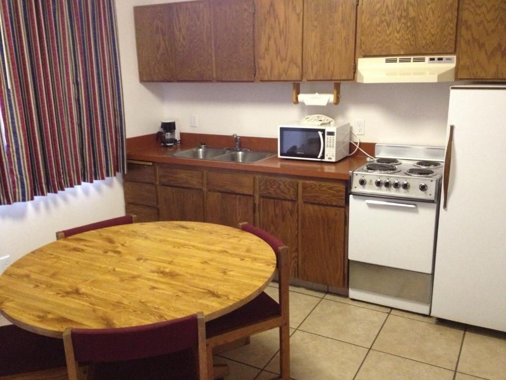 Motel Cozy Cove Beachfront 3*