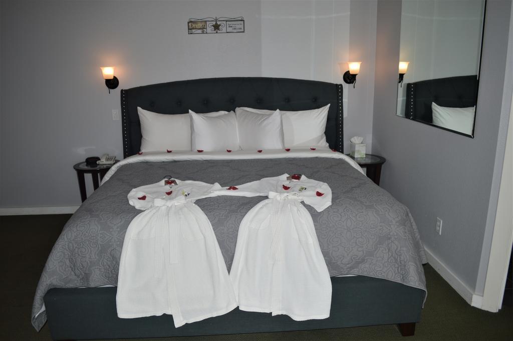 Starfish Manor Oceanfront 4*