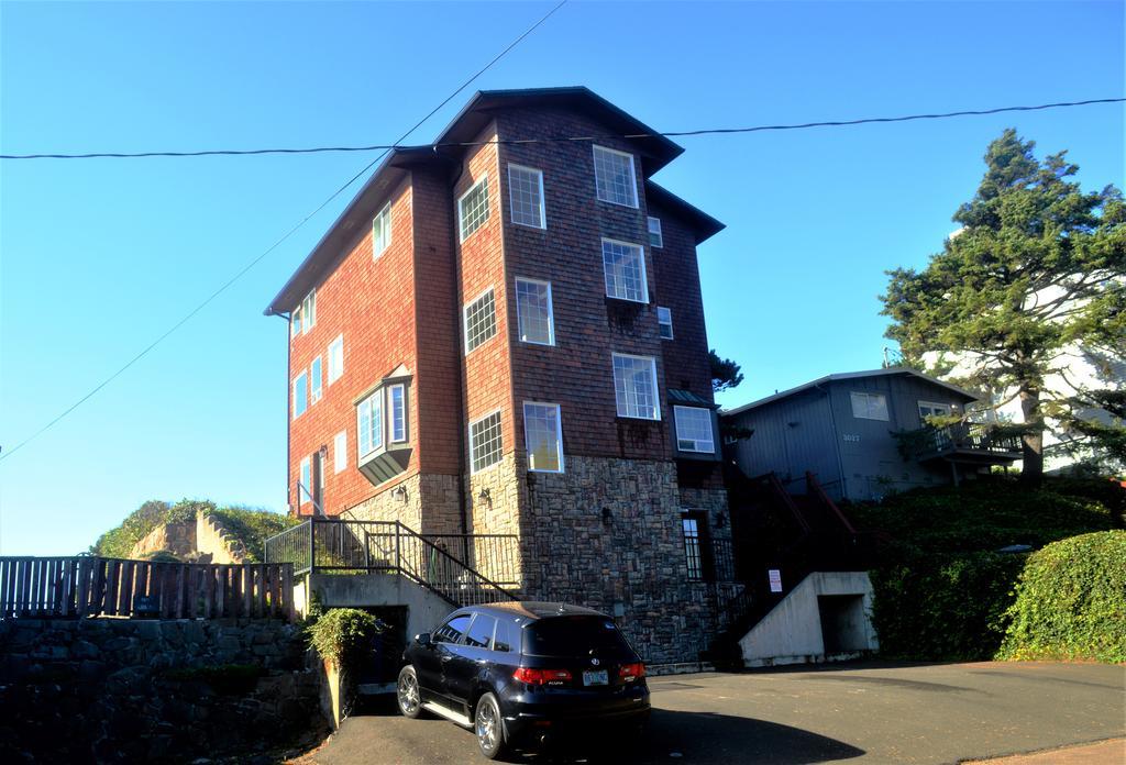 Hotel Nelscott Manor