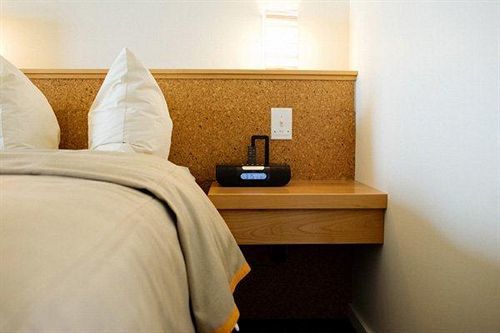 Surftides Hotel 4*