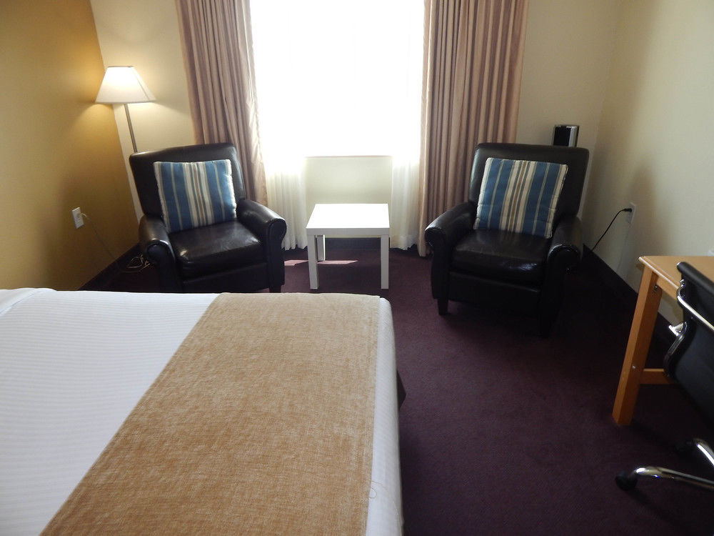At Wecoma Hotel Lincoln City