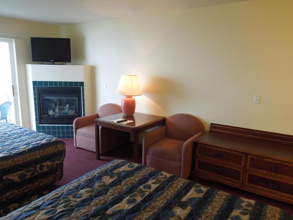 Edgecliff Motel