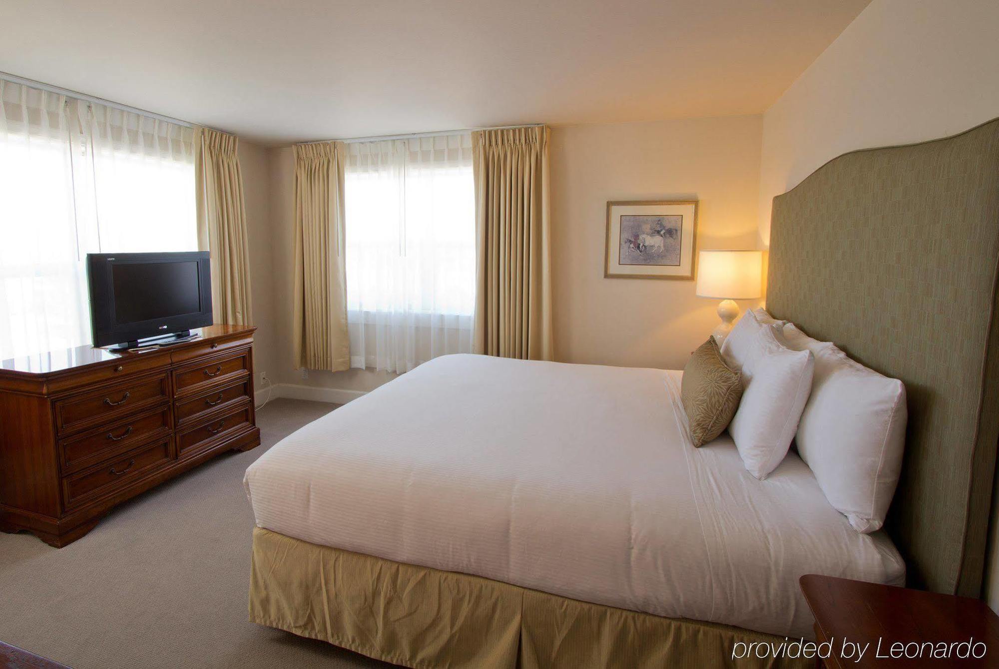 Shearwater Hotel