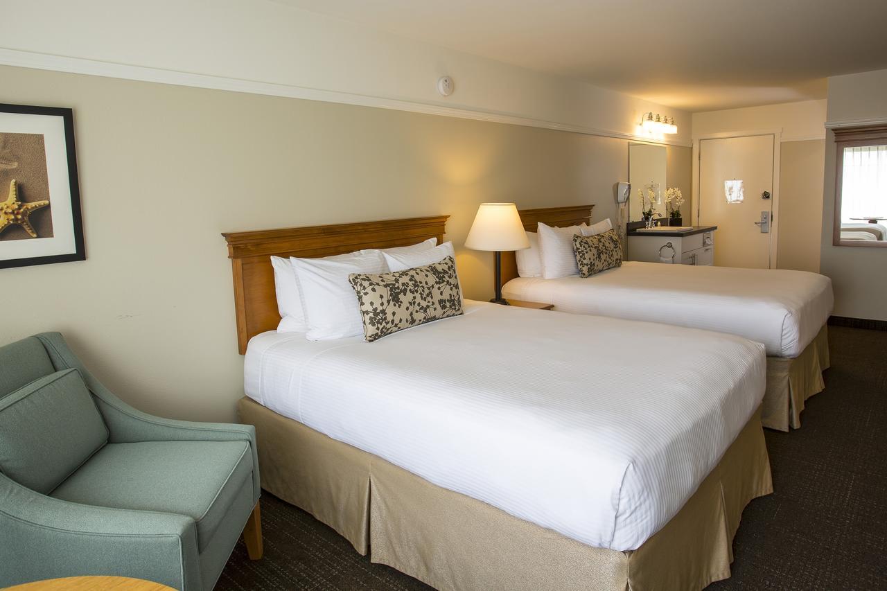 Looking Glass Inn 3*