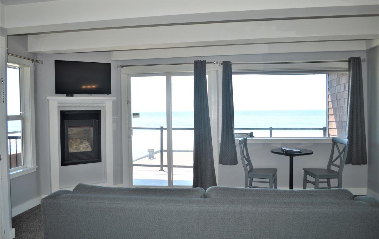 Beachfront Manor 3*