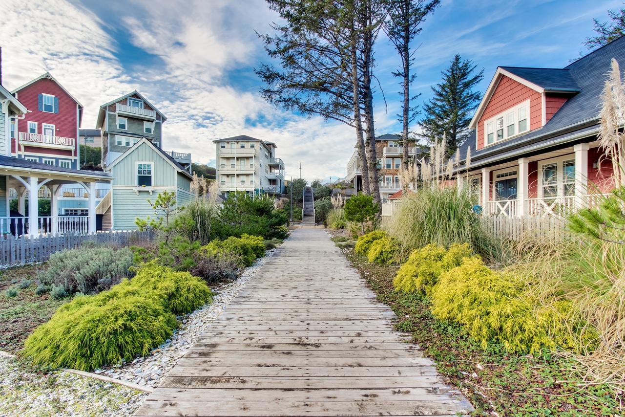 Blue Bayou * Lincoln City