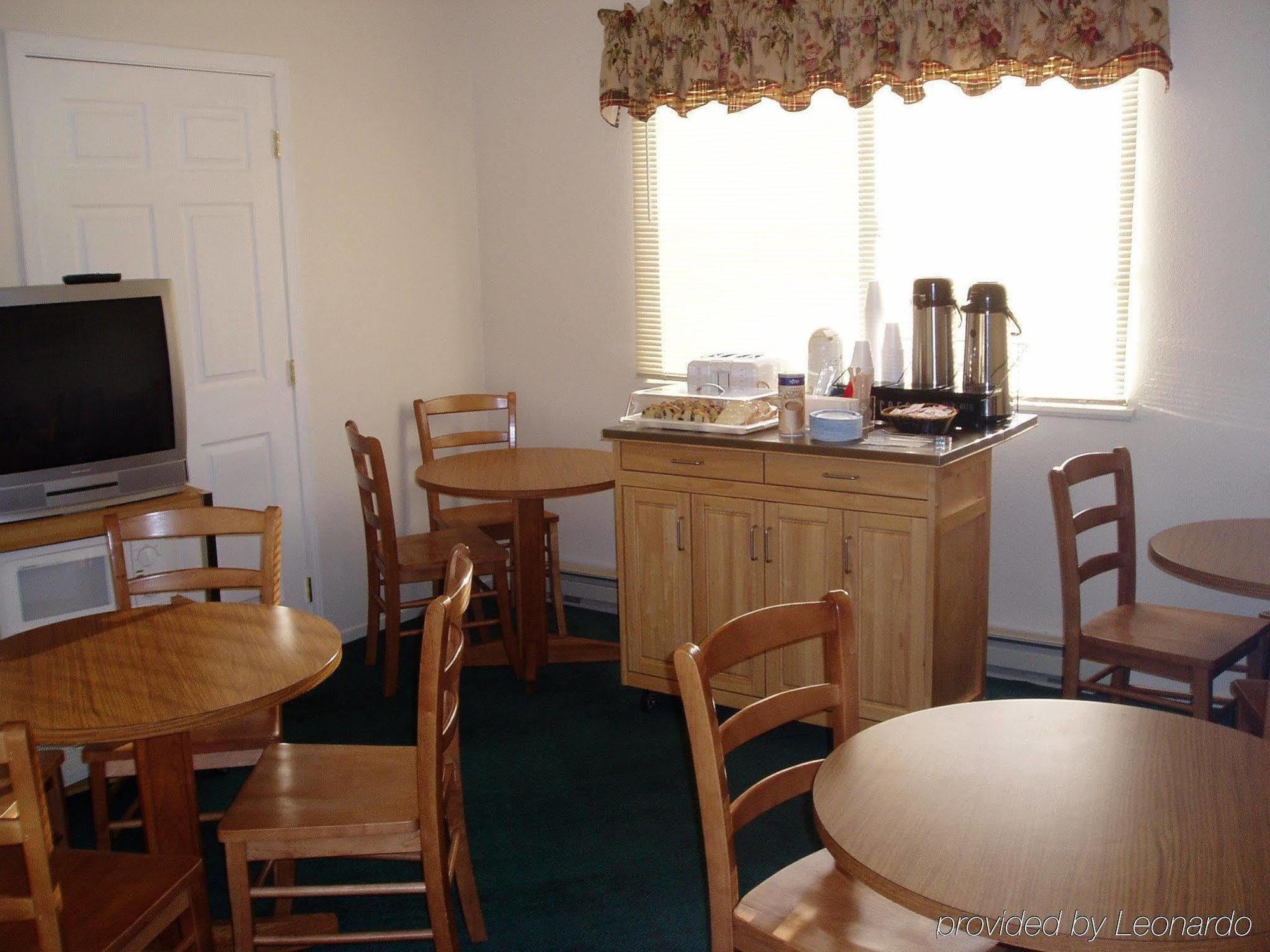 Coastal By Oyo - Oregon Coast Hwy Hotel 2*