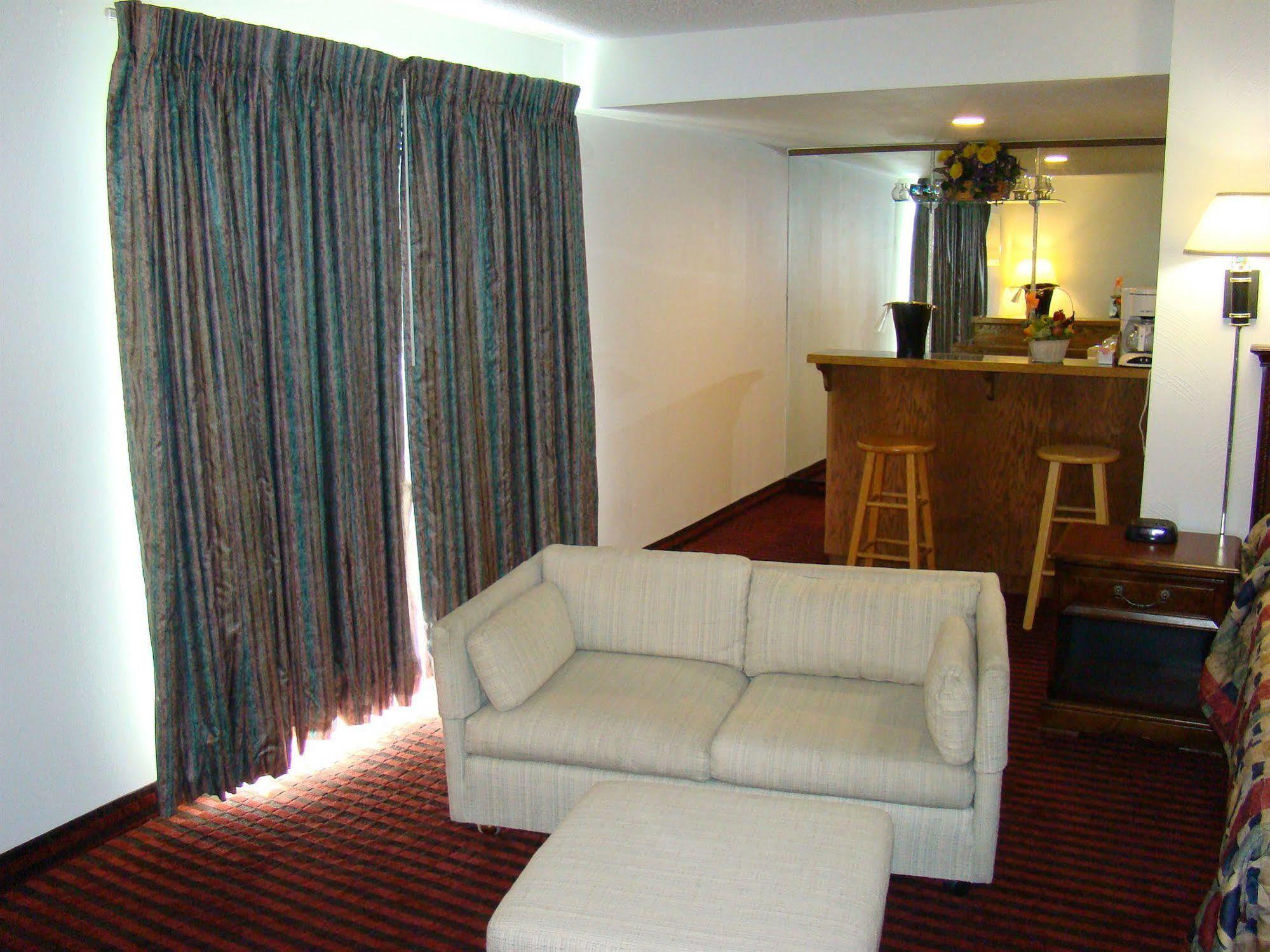Oyo Ocean Breeze At 2* Lincoln City