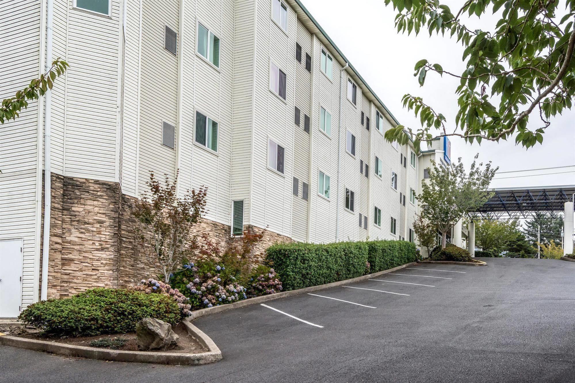 Hotel 6-lincoln City, Or