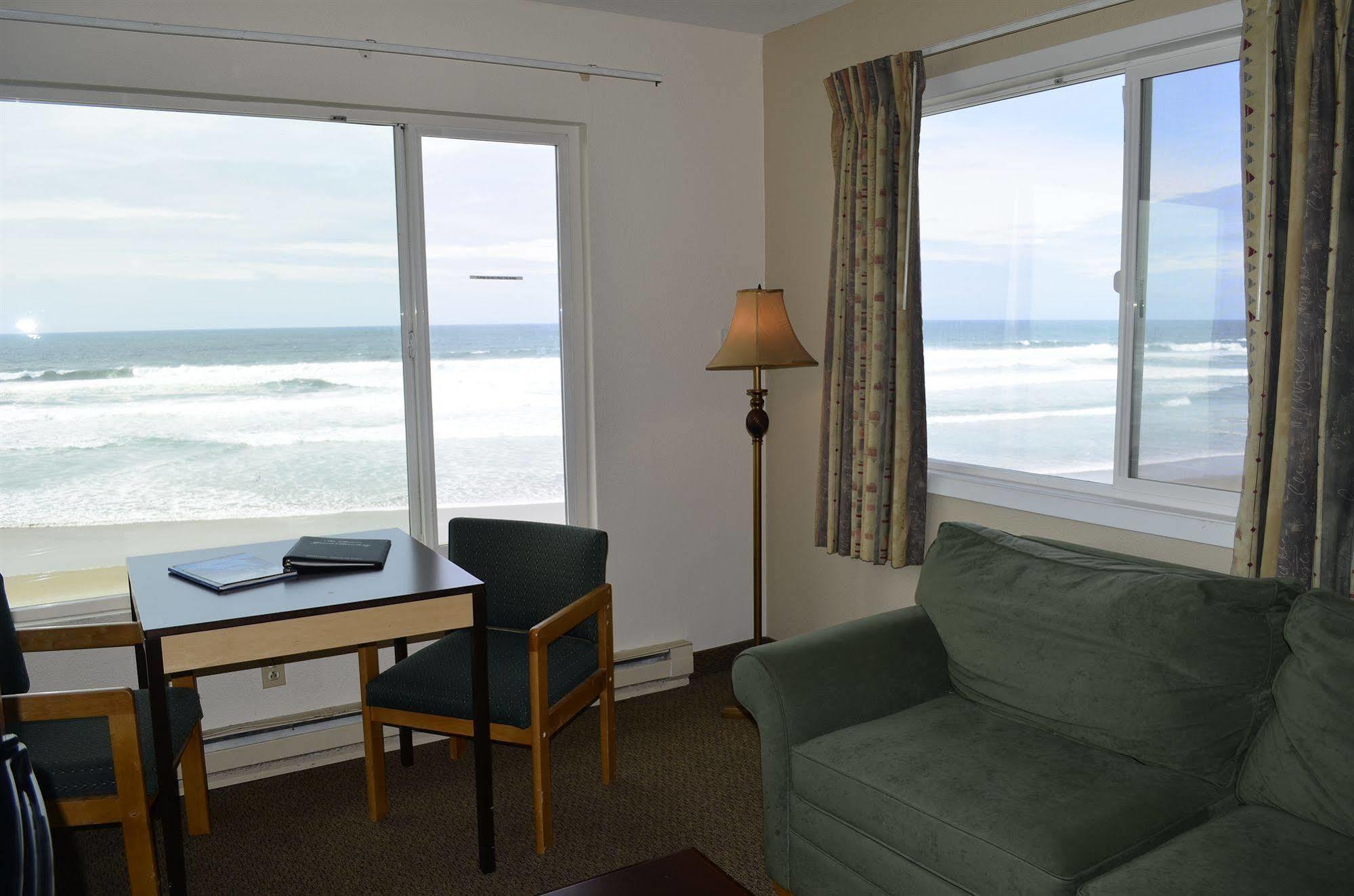Sailor Jack Oceanfront 2*