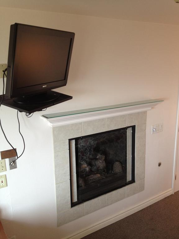 Cozy Cove Beachfront 3*