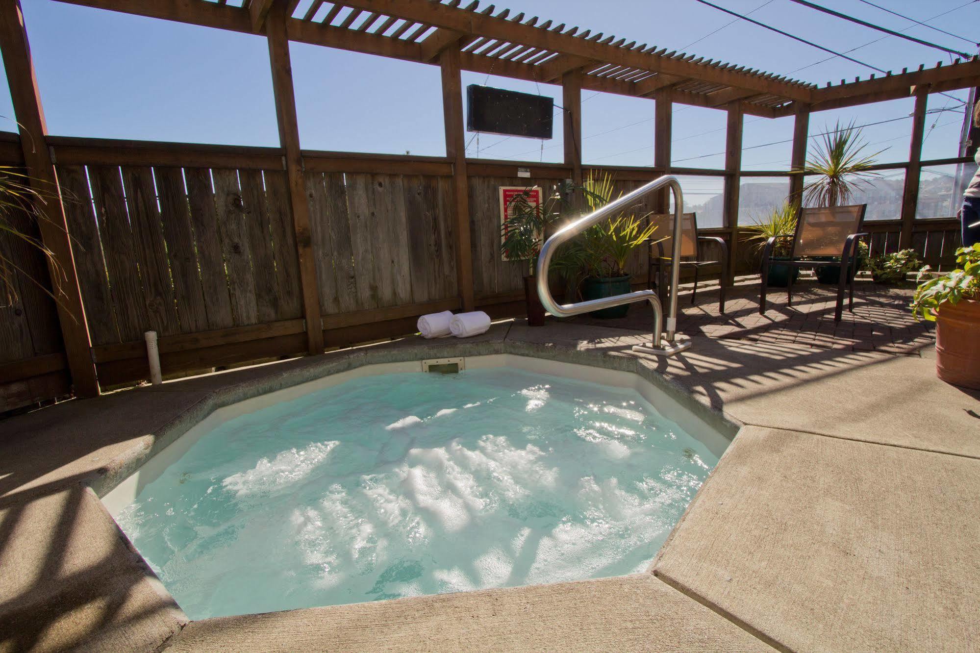 Shearwater 4* Lincoln City
