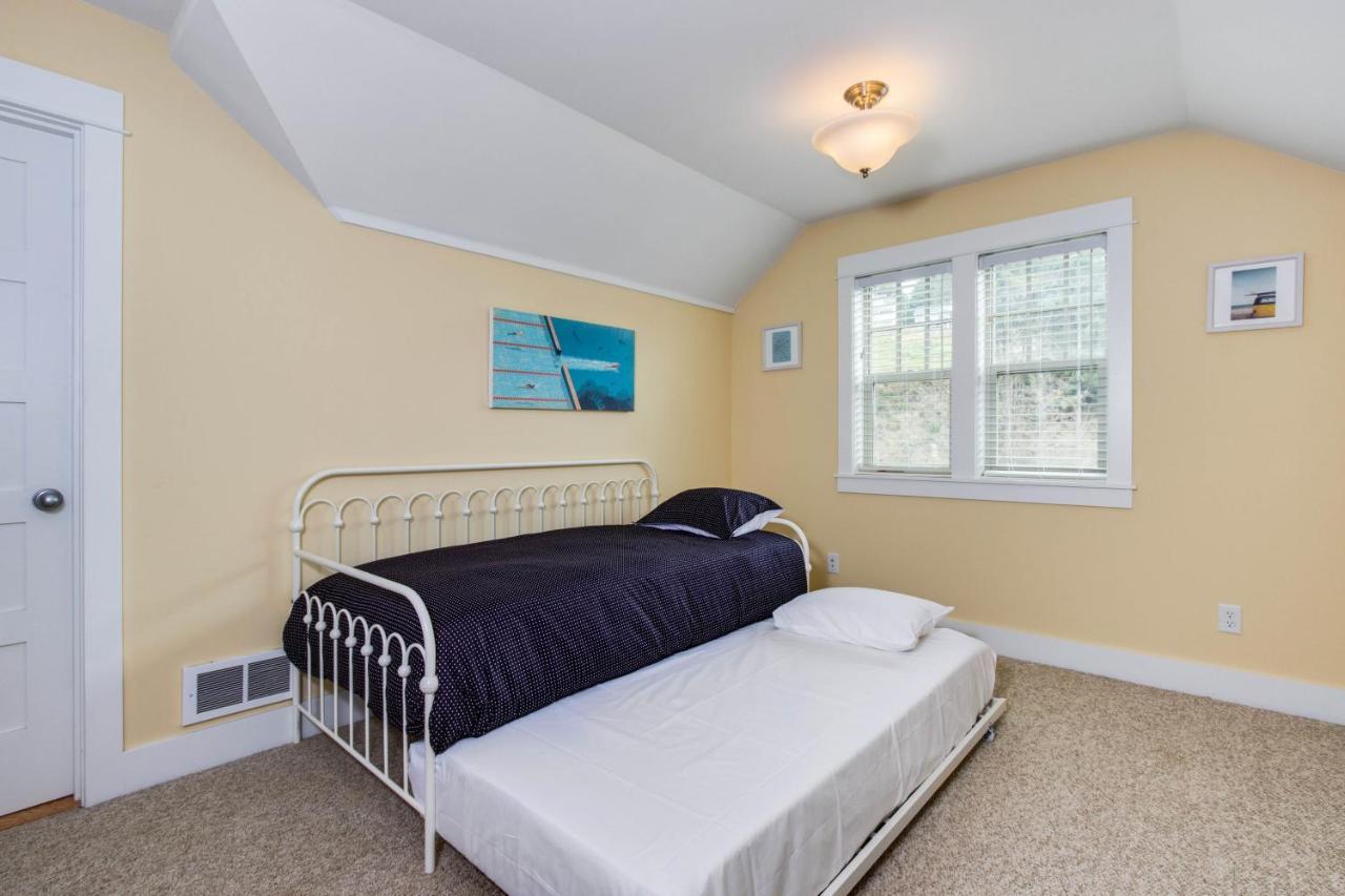 Nelscott Beach Getaway Lincoln City