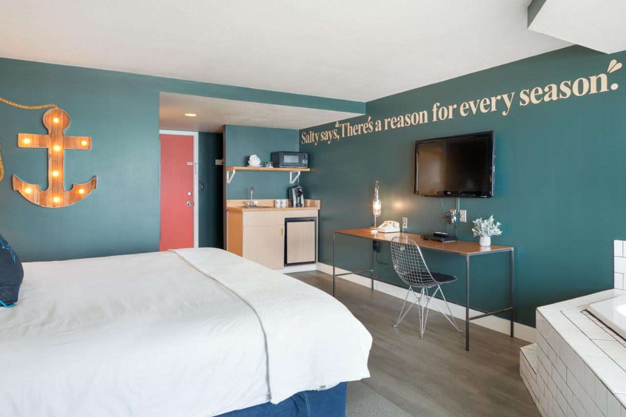 Surftides Hotel 4*