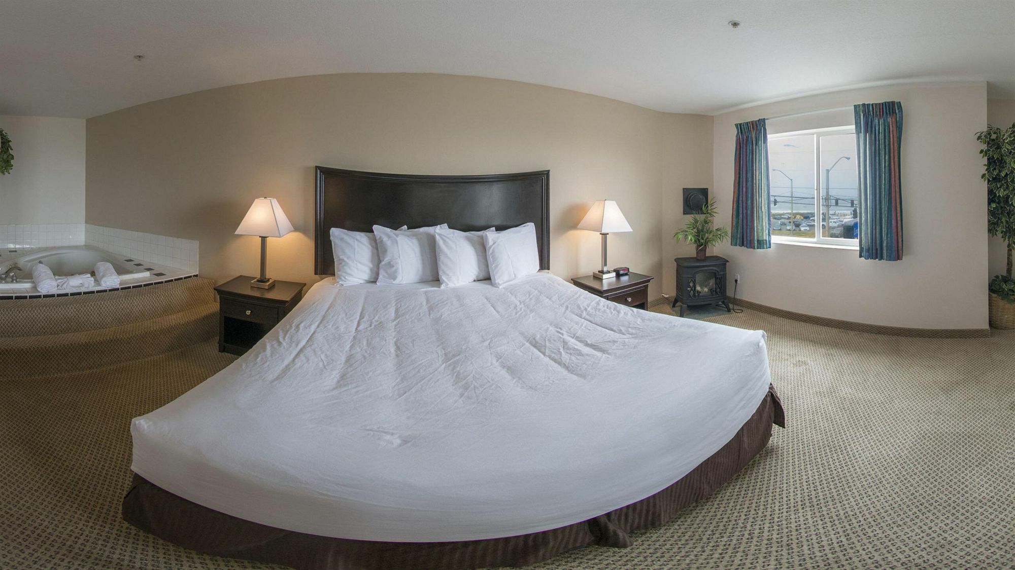 Hotel At By Oyo 2*