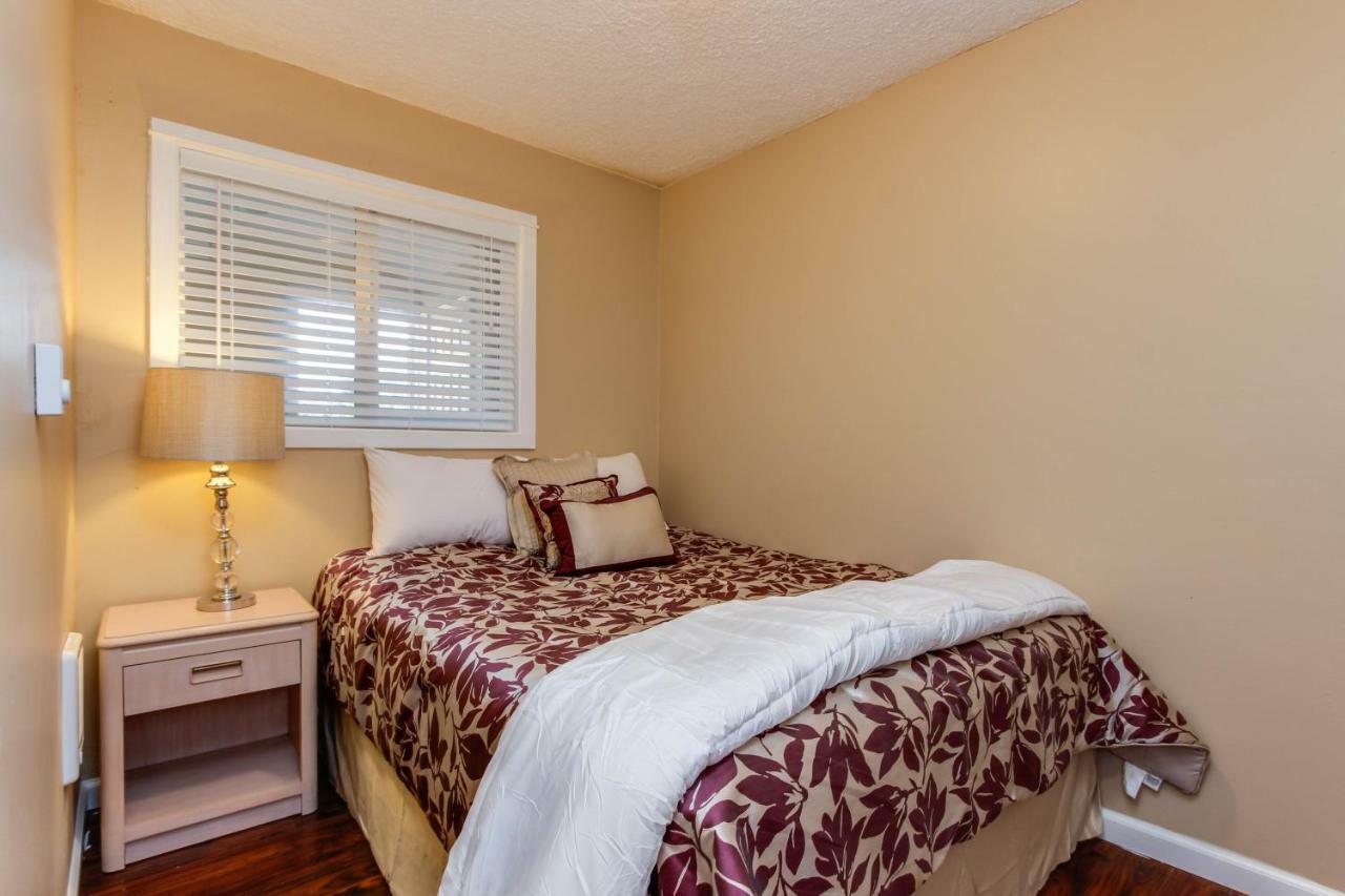 Sandstone Point Apartment