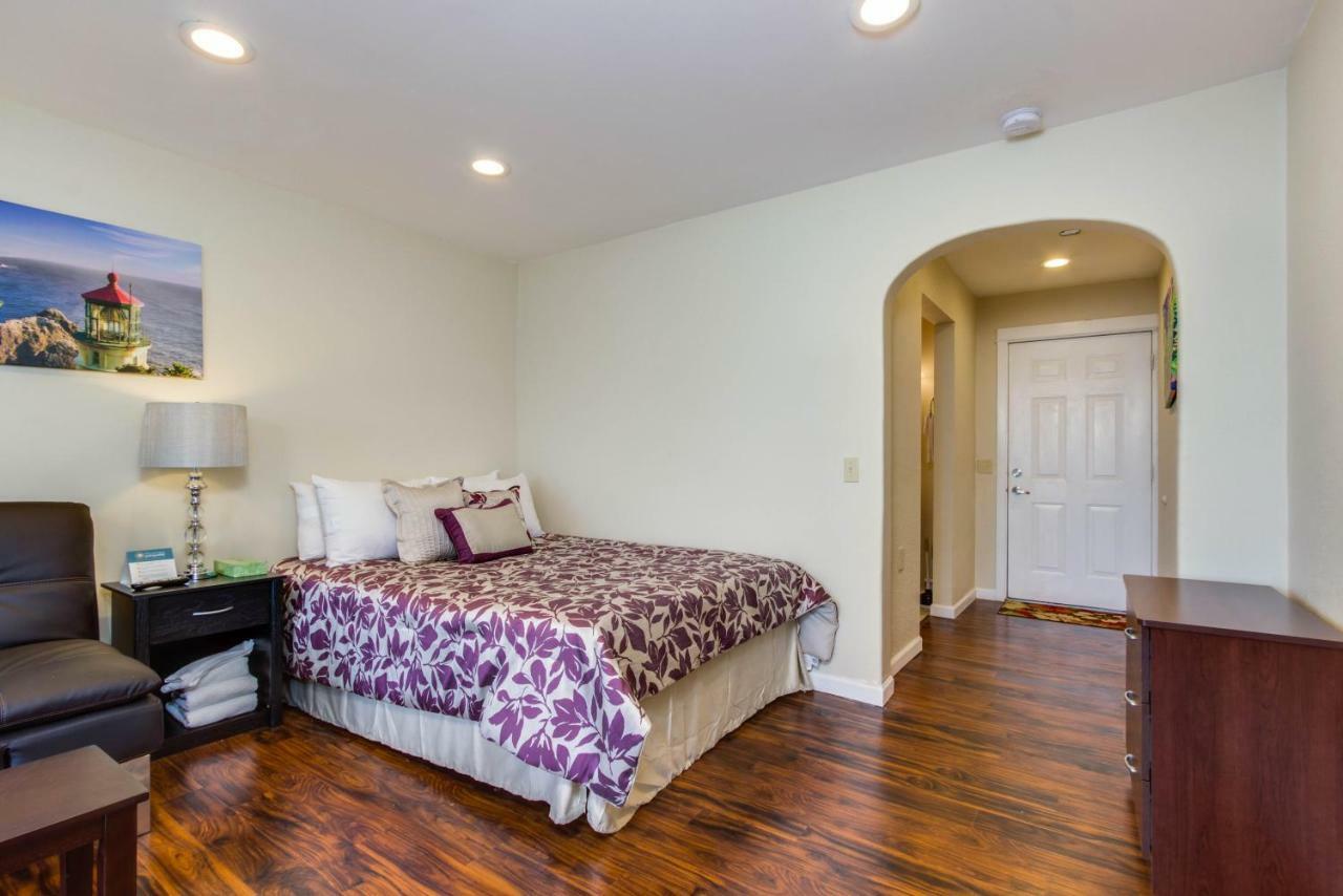 Sandstone Point Apartment *