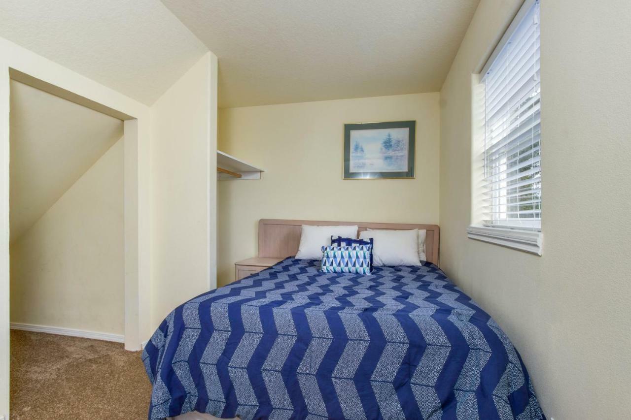 Sandstone Point Apartment Lincoln City