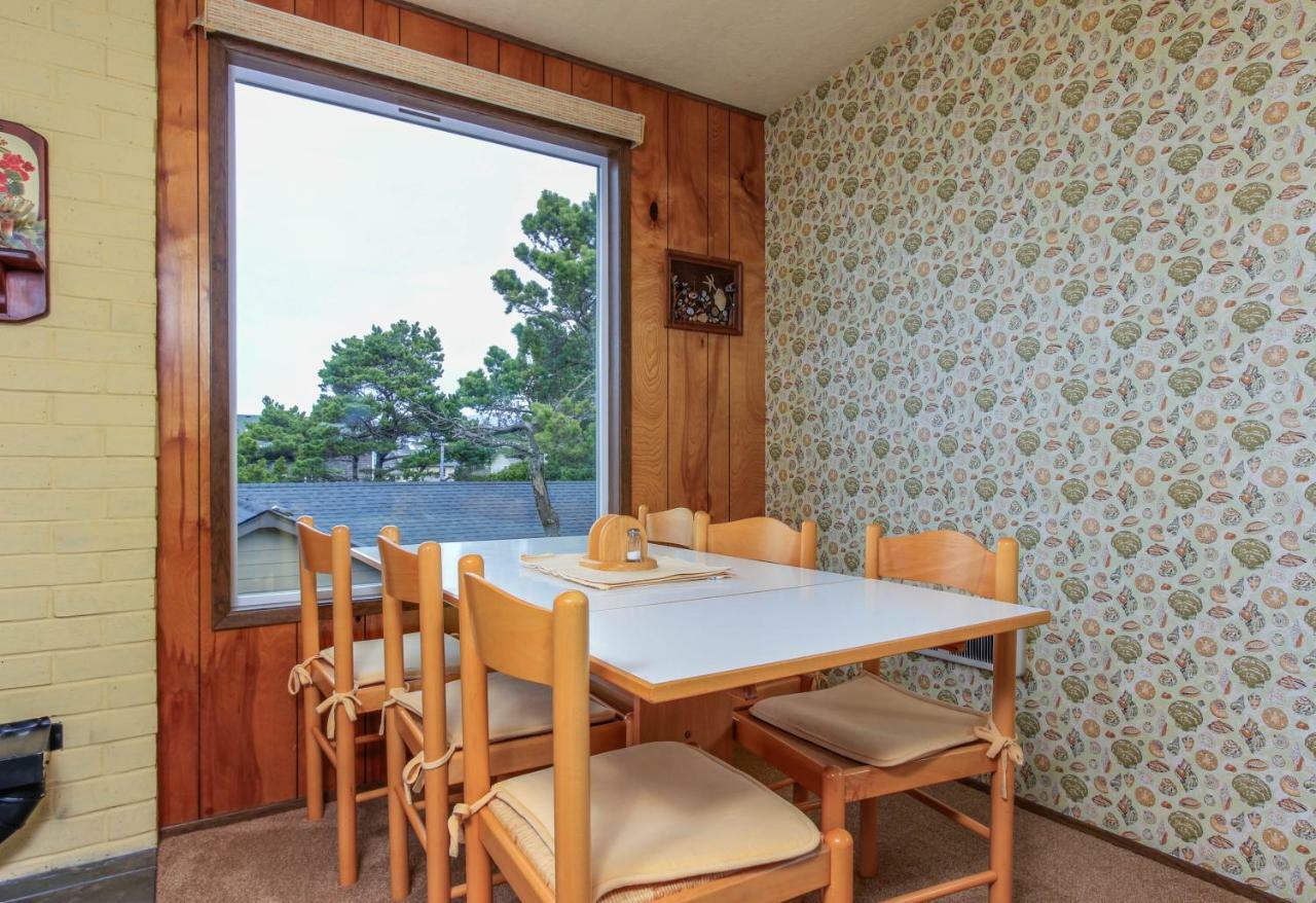 Apartment Leeside By The Seaside