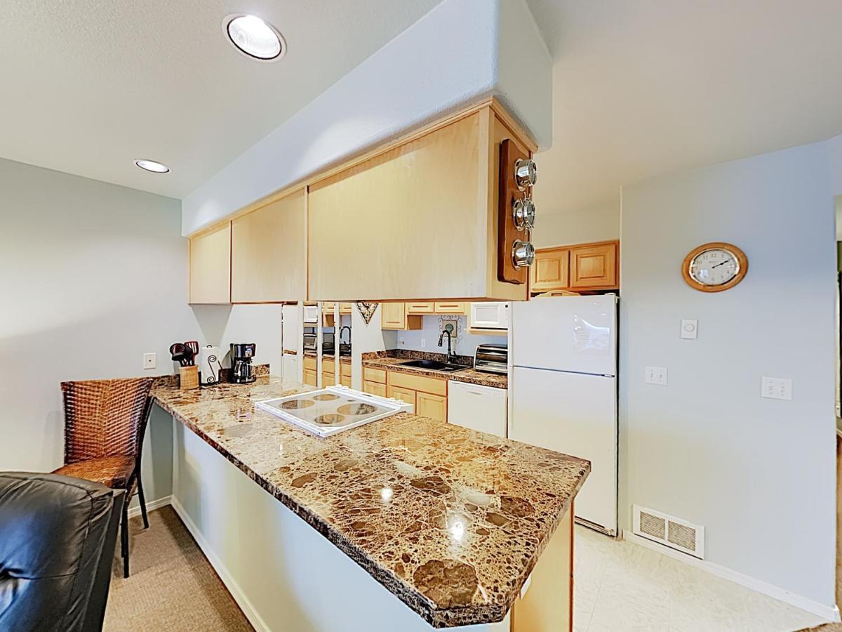 New Listing! Bay-view Beauty With Private Balcony Apartment