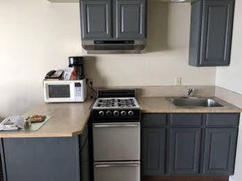 Sandcastle Beachfront Motel 3*