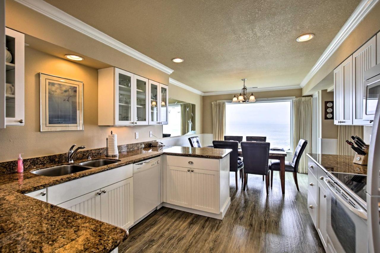 Beachfront With Patio And Views - Walk To Shore! * Lincoln City