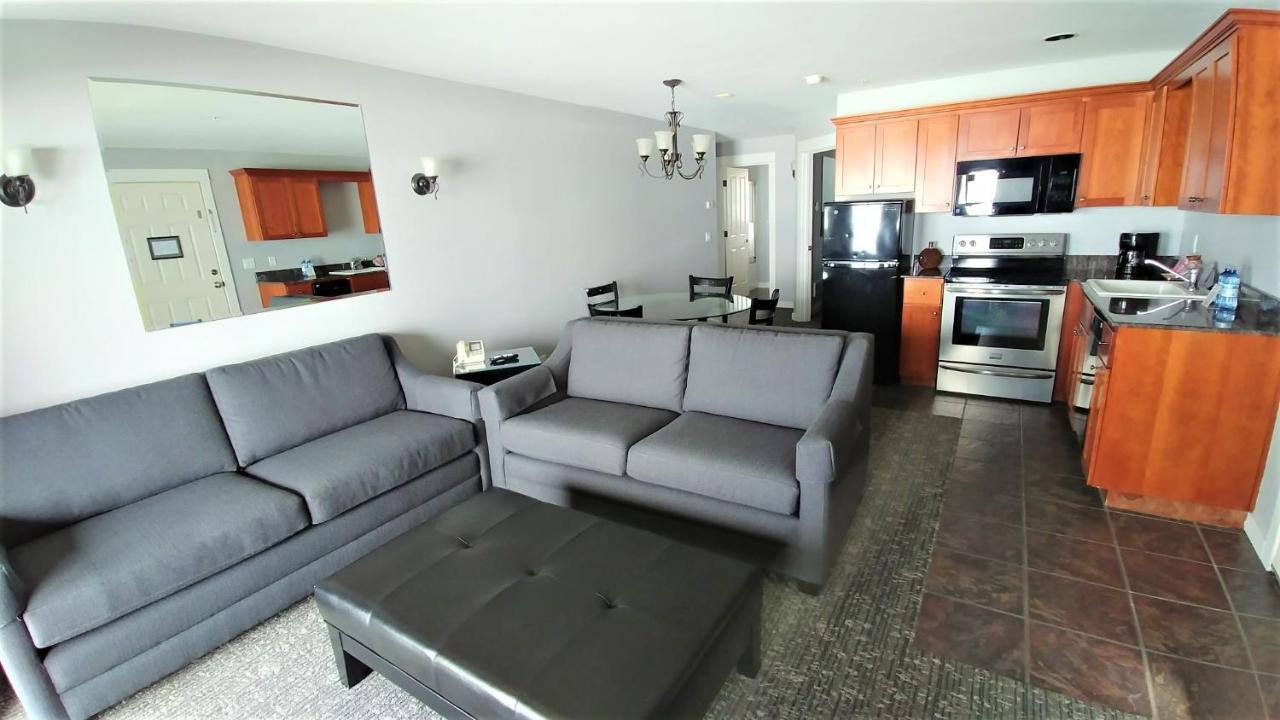Hotel Starfish Manor Oceanfront 4*