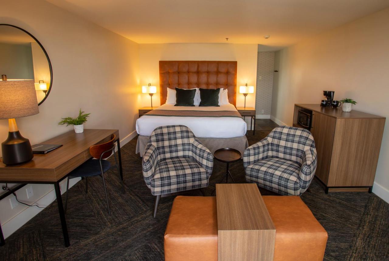 Hotel Shearwater